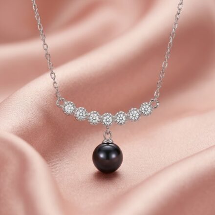 Dazzling Necklace (S/Silver) + 1 Oyster Reveal