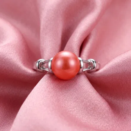 Maxine Ring Size 7 (S/Silver) + 1 Oyster Reveal